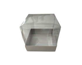 Caixa para Panetone 500gr BRANCO Corpo PET 15x15x18 Com 05 Caixa para Panetone 500gr BRANCO Corpo PET 15x15x18 Com 05